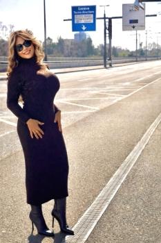 Discretion, Pleasure And Luxury